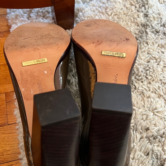 Cole Haan/Nike Air Heels - Picture 2 of 3